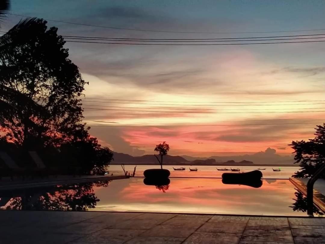 Kohmook The Sun Great Resort Ко Моок Екстериор снимка