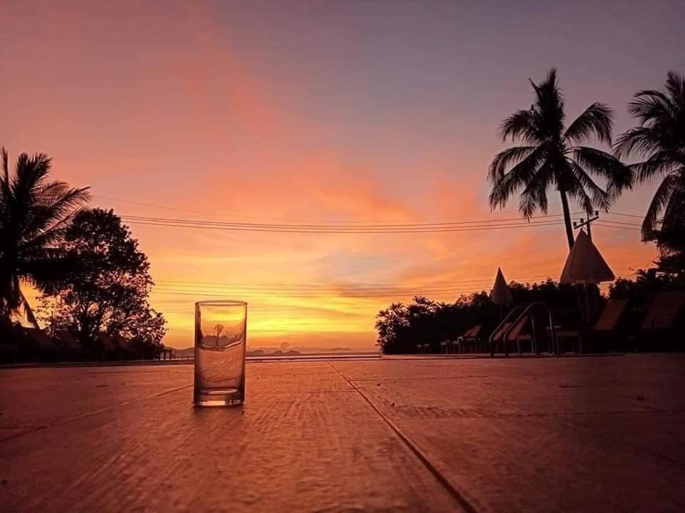Kohmook The Sun Great Resort Ко Моок Екстериор снимка